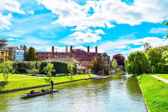 Best places to live within an hour of London
